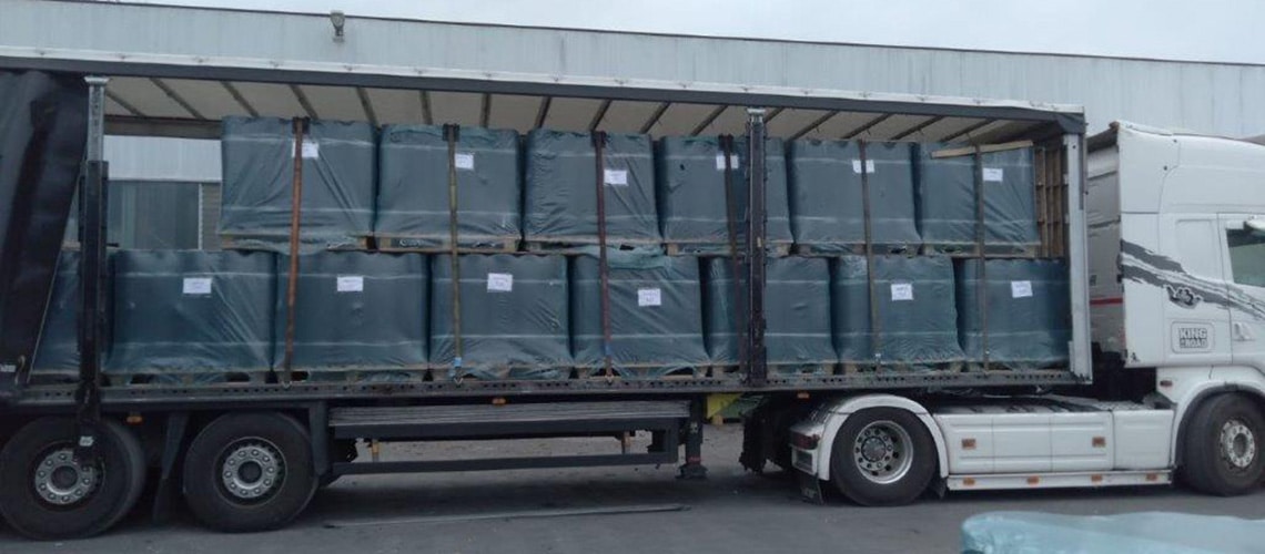 full truck rubber roll